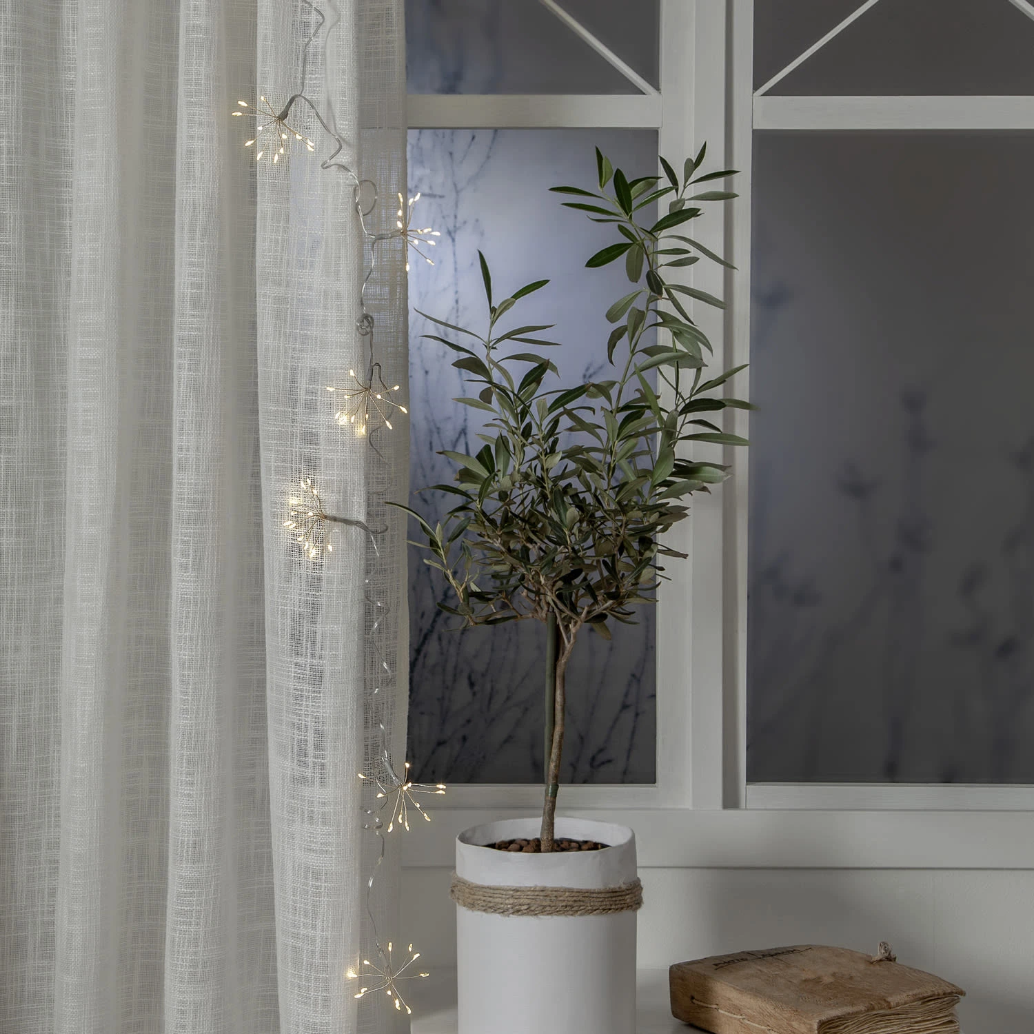 LED Lichterkette 8 Büscheln Blüten Dekolichterkette L: 2,1m In Silber – Bild 3